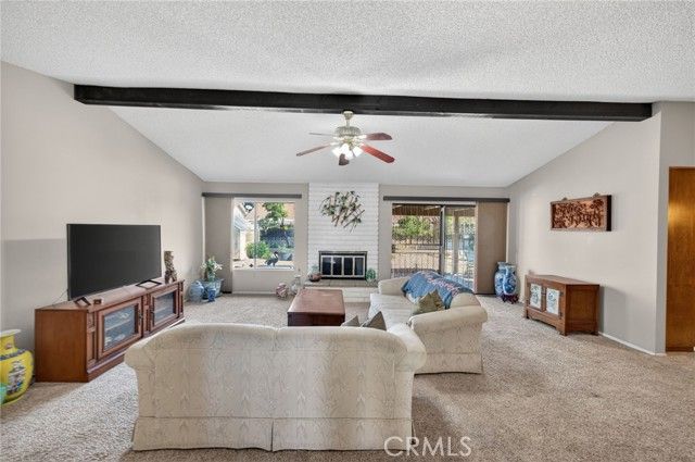 2218 Redwood Drive, Hemet, CA 92545