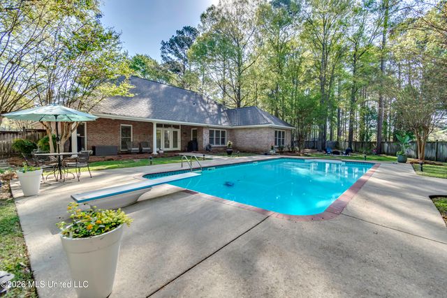 302 Sarah Cove, Brandon, MS 39047
