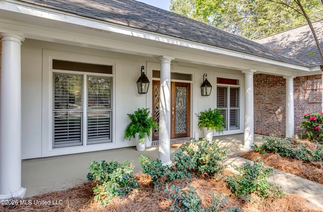 302 Sarah Cove, Brandon, MS 39047