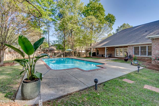 302 Sarah Cove, Brandon, MS 39047