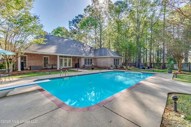 302 Sarah Cove, Brandon, MS 39047