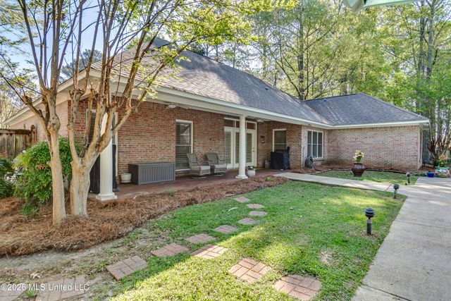 302 Sarah Cove, Brandon, MS 39047