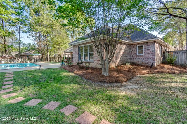 302 Sarah Cove, Brandon, MS 39047