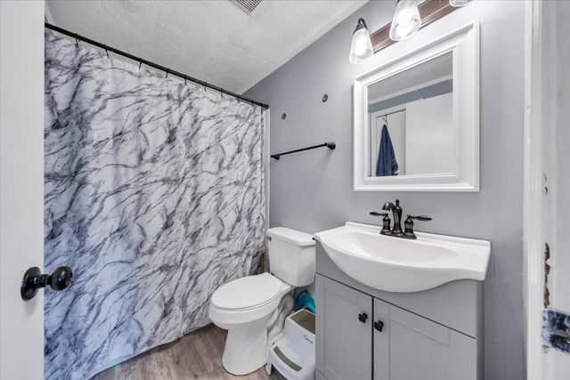 1383 Colonial RD, Blue Ridge, VA 24064