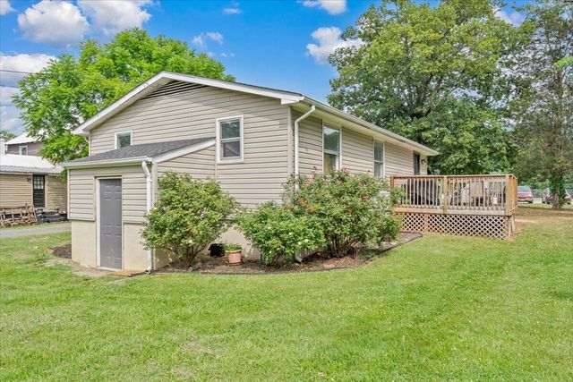 1383 Colonial RD, Blue Ridge, VA 24064