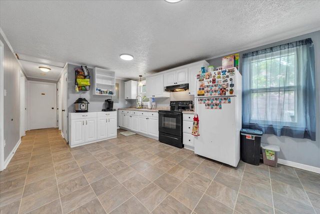 1383 Colonial RD, Blue Ridge, VA 24064