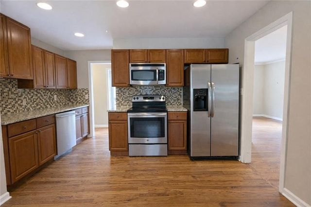 2725 Rollingwood SE Lane, Atlanta, GA 30316