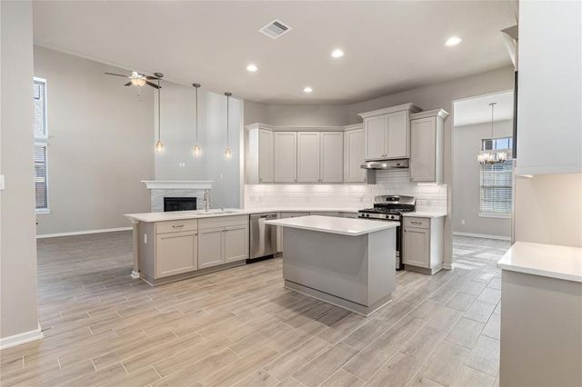 4207 Maple Glen Drive, Fulshear, TX 77441