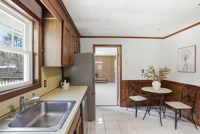 24 Clarissa Rd, Chelmsford, MA 01824