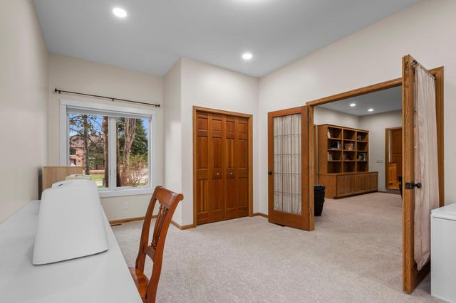 9376 Wedgewood Drive, Woodbury, MN 55125