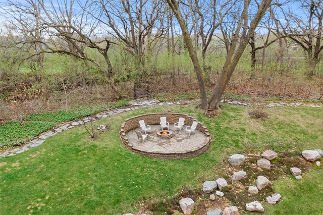 9376 Wedgewood Drive, Woodbury, MN 55125