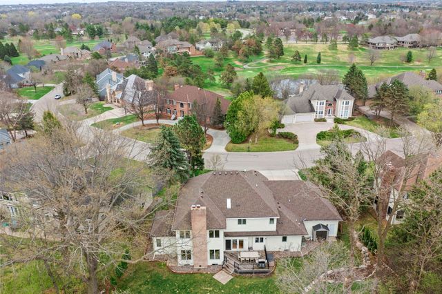 9376 Wedgewood Drive, Woodbury, MN 55125