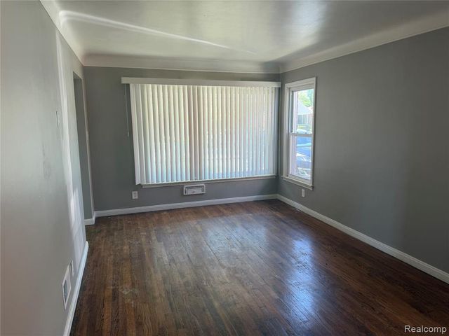 16767 Lincoln Avenue, Eastpointe, MI 48021