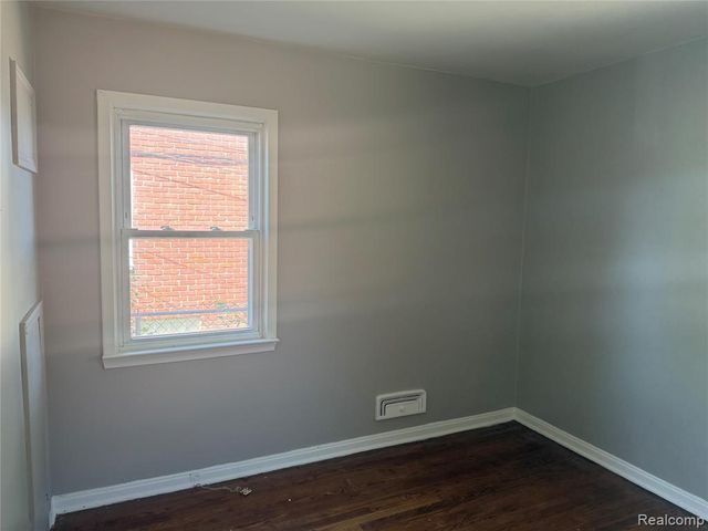 16767 Lincoln Avenue, Eastpointe, MI 48021