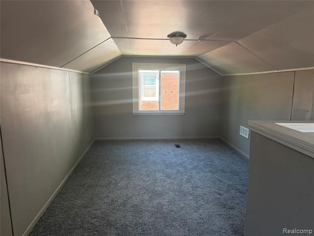 16767 Lincoln Avenue, Eastpointe, MI 48021