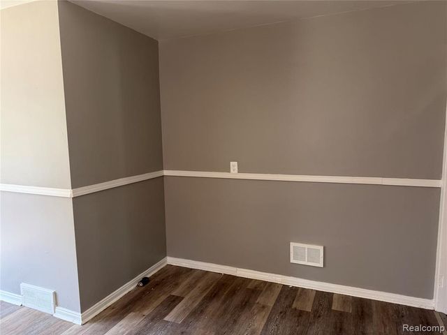 16767 Lincoln Avenue, Eastpointe, MI 48021