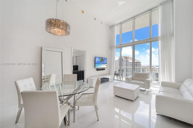 475 Brickell Avenue 2807, Miami, FL 33131