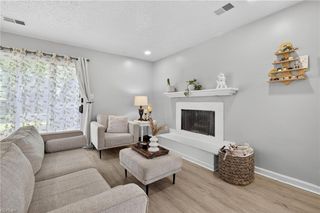 1092 Tall Oak Dr, Virginia Beach, VA 23462