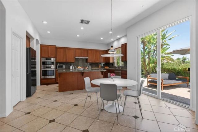 8059 Terraza Court, Riverside, CA 92508