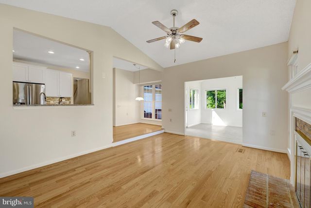 1340 CASSIA ST, Herndon, VA 20170