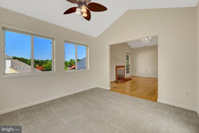 1340 CASSIA ST, Herndon, VA 20170