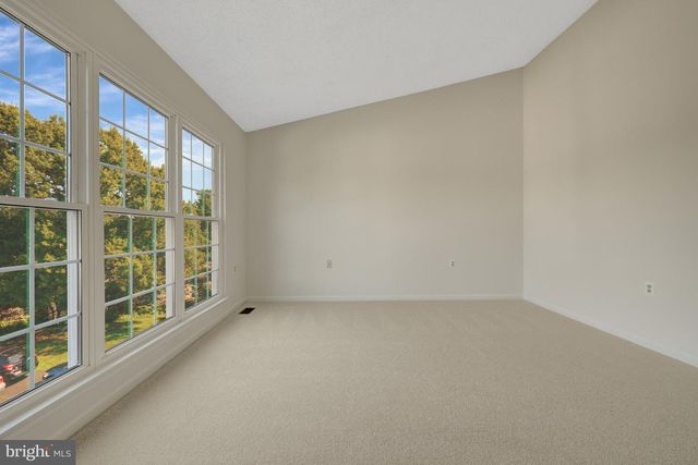 1340 CASSIA ST, Herndon, VA 20170