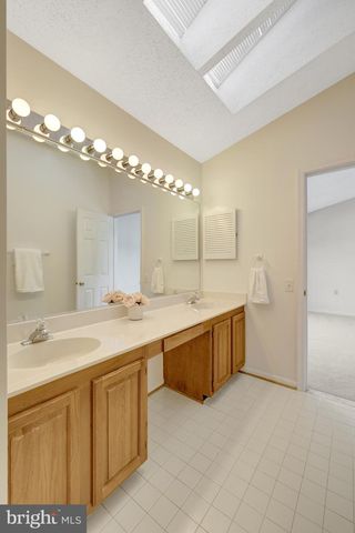 1340 CASSIA ST, Herndon, VA 20170