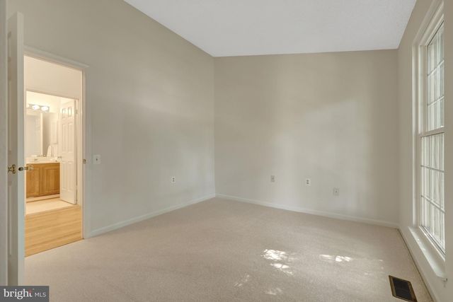 1340 CASSIA ST, Herndon, VA 20170