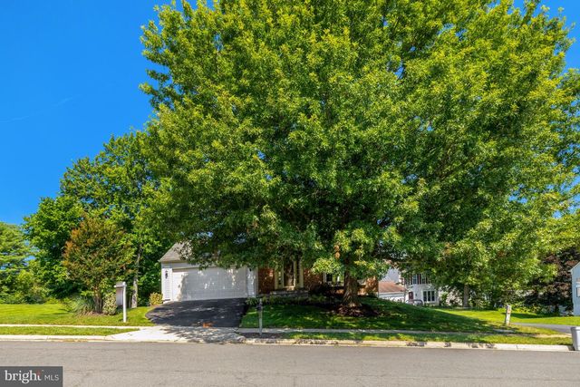 1340 CASSIA ST, Herndon, VA 20170