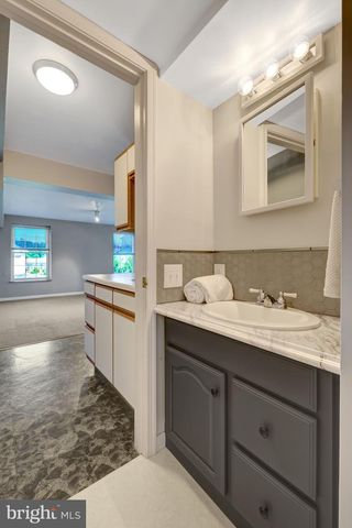 1340 CASSIA ST, Herndon, VA 20170