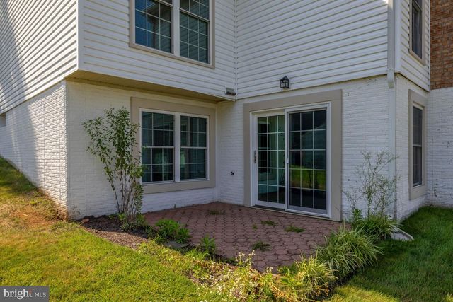 1340 CASSIA ST, Herndon, VA 20170