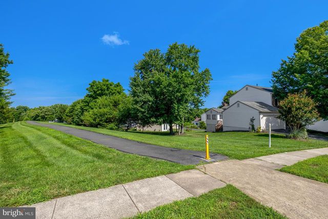 1340 CASSIA ST, Herndon, VA 20170