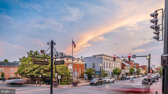 447 PRESIDENTS POINTE AVE, Ranson, WV 25438