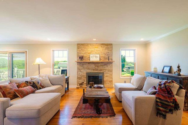 4250 Troy Pike, Versailles, KY 40383