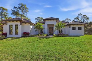 772 11th ST NW, Naples, FL 34120