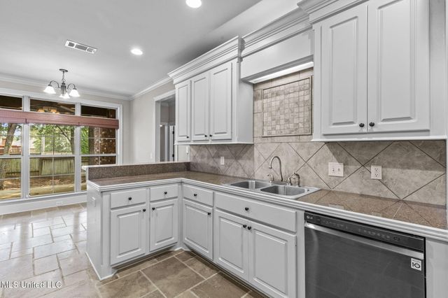 157 Cotton Wood Drive, Madison, MS 39110
