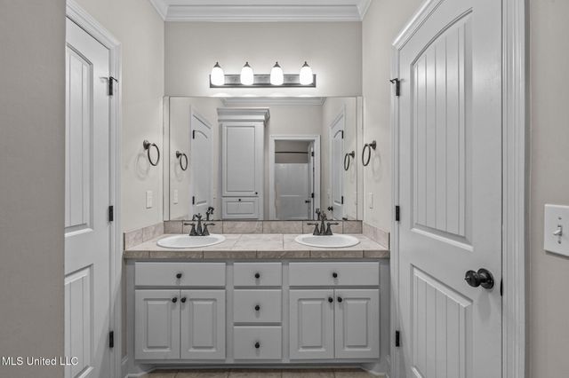 157 Cotton Wood Drive, Madison, MS 39110