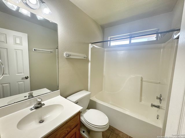 2062 N Ranch Estates, New Braunfels, TX 78130