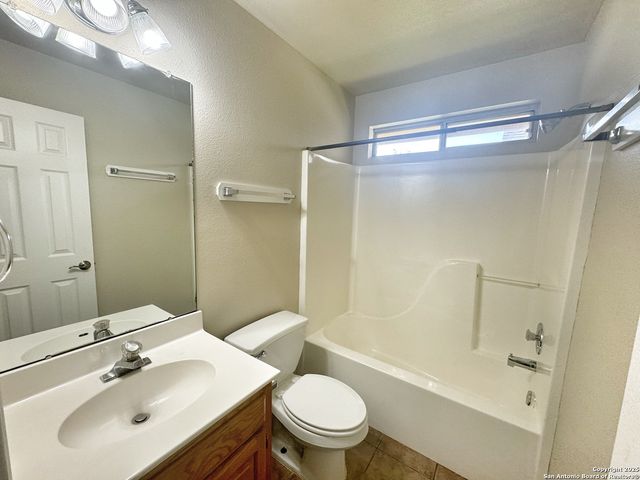 2062 N Ranch Estates, New Braunfels, TX 78130