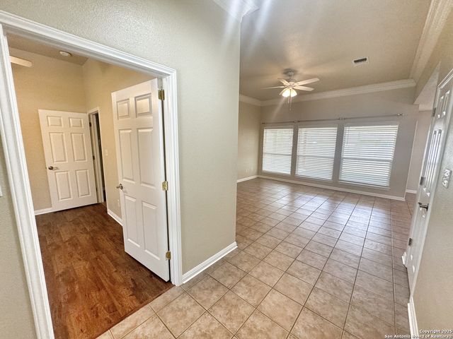 2062 N Ranch Estates, New Braunfels, TX 78130