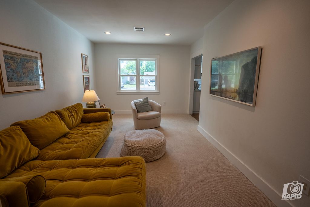 Image 12 of property listing at 2209 Live Oak Street, San Angelo, TX 76901