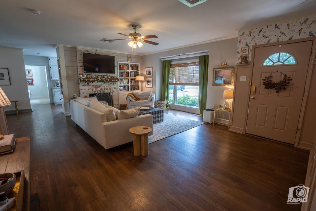 Image 7 of property listing at 2209 Live Oak Street, San Angelo, TX 76901