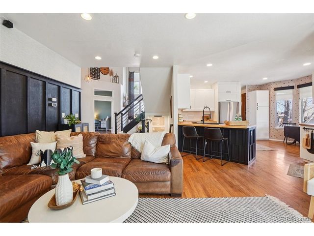 1370 Foxtail Dr, Broomfield, CO 80020