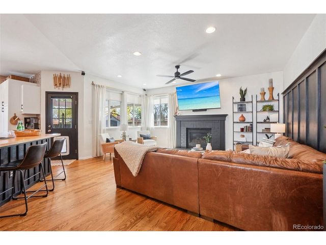 1370 Foxtail Dr, Broomfield, CO 80020