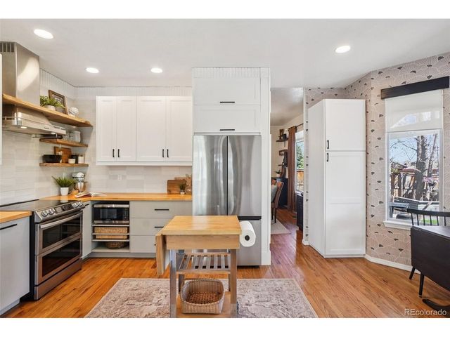 1370 Foxtail Dr, Broomfield, CO 80020