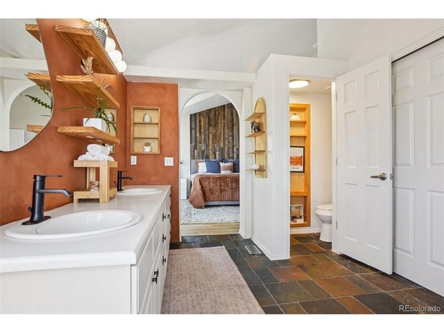 1370 Foxtail Dr, Broomfield, CO 80020