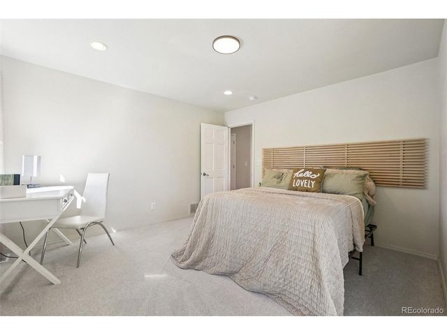 1370 Foxtail Dr, Broomfield, CO 80020