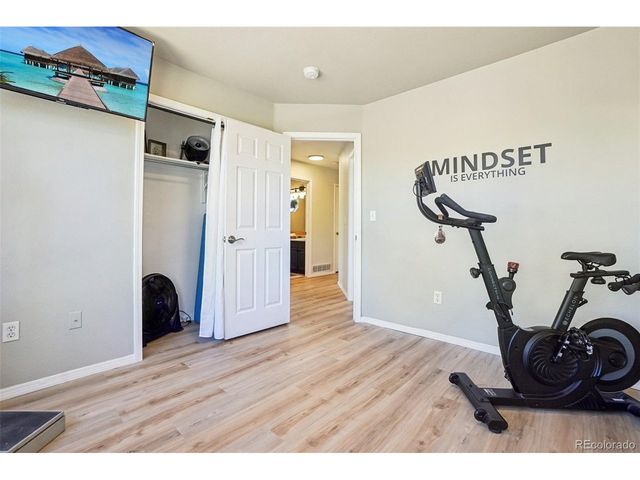 1370 Foxtail Dr, Broomfield, CO 80020