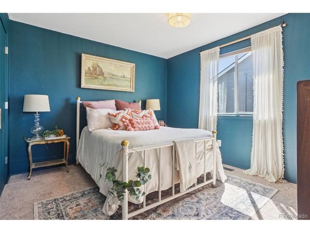 1370 Foxtail Dr, Broomfield, CO 80020