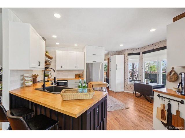 1370 Foxtail Dr, Broomfield, CO 80020
